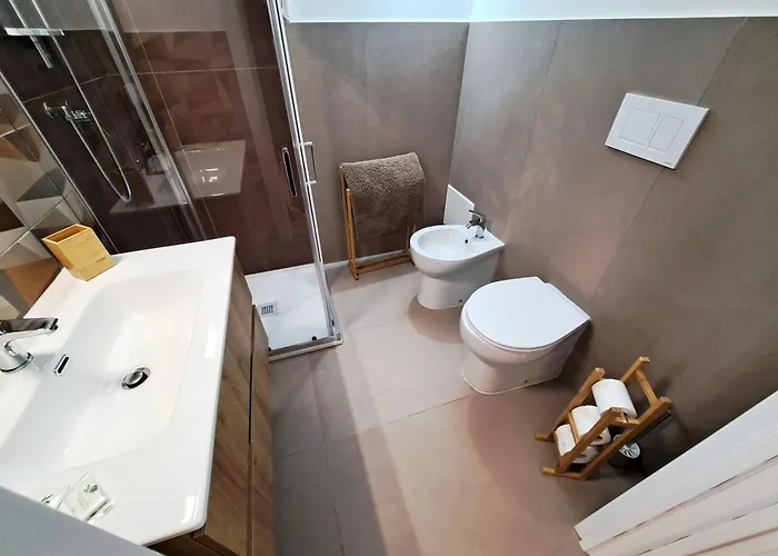 Affittacamere Rooms&art 3*